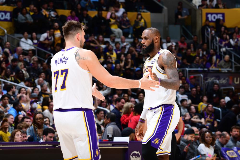 在前场穿针 在前场穿针